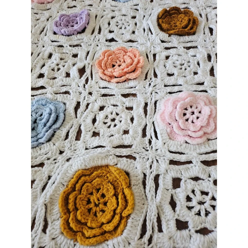 Vintage Handmade Crochet 3D Rose Flower Blanket White Multi Cottagecore 82x64 - Picture 4 of 9